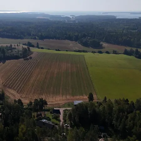 Leena's Bed & Breakfast