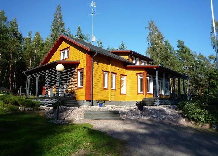 住宿加早餐酒店 Leena's Degerby